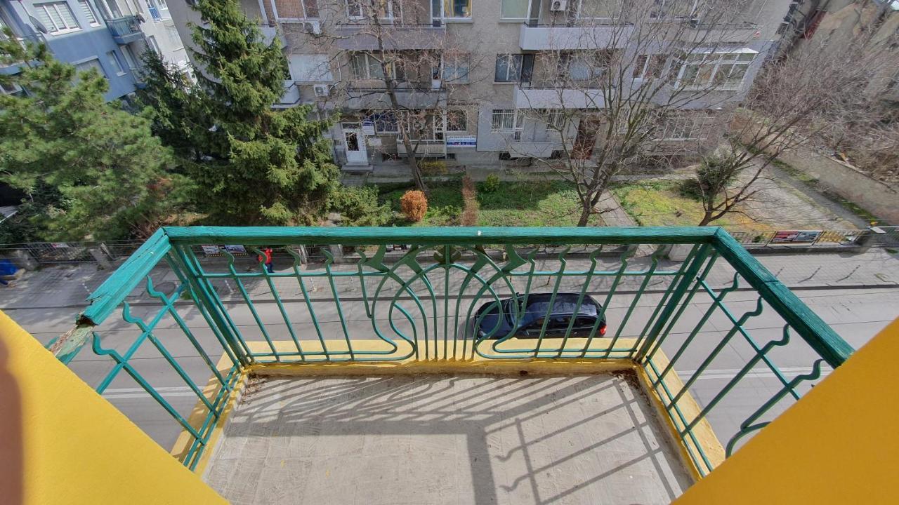 Стаи За Гости Sun House Apartment Varna Bagian luar foto