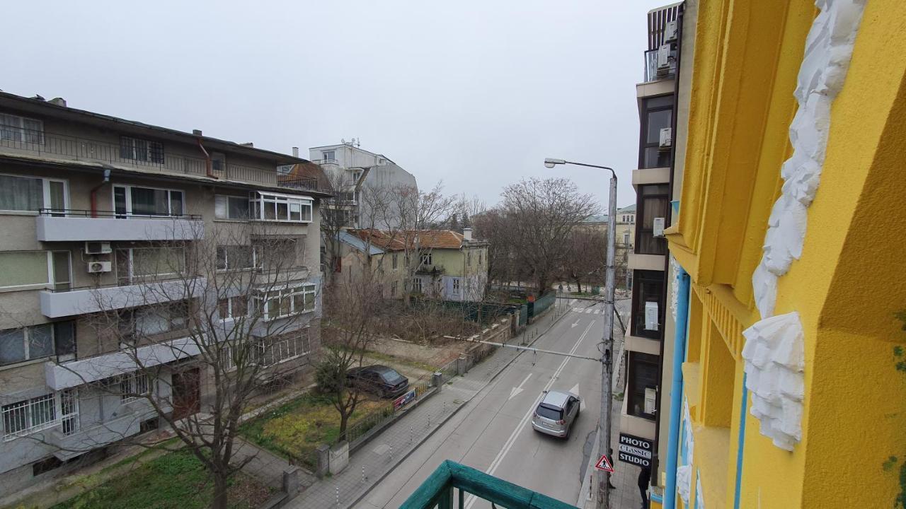 Стаи За Гости Sun House Apartment Varna Bagian luar foto