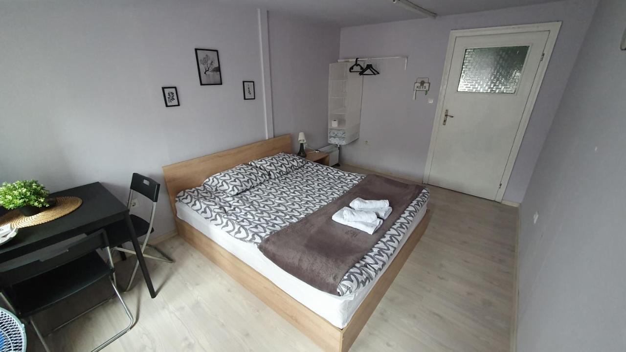 Стаи За Гости Sun House Apartment Varna Bagian luar foto