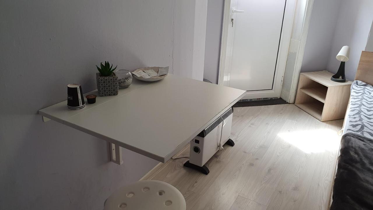 Стаи За Гости Sun House Apartment Varna Bagian luar foto