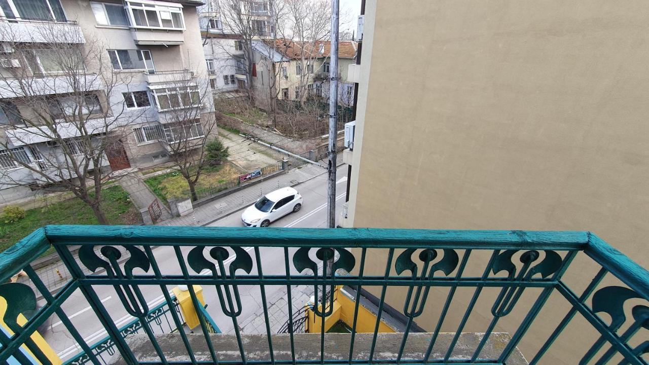 Стаи За Гости Sun House Apartment Varna Bagian luar foto
