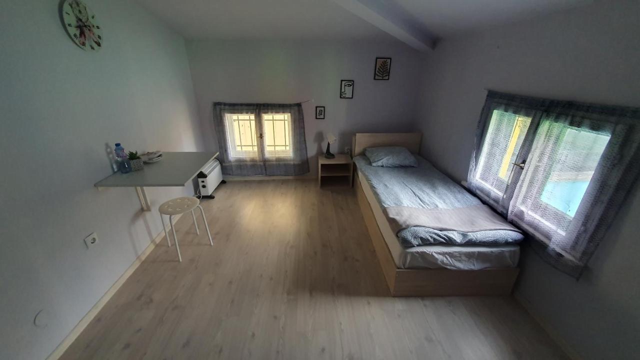 Стаи За Гости Sun House Apartment Varna Bagian luar foto