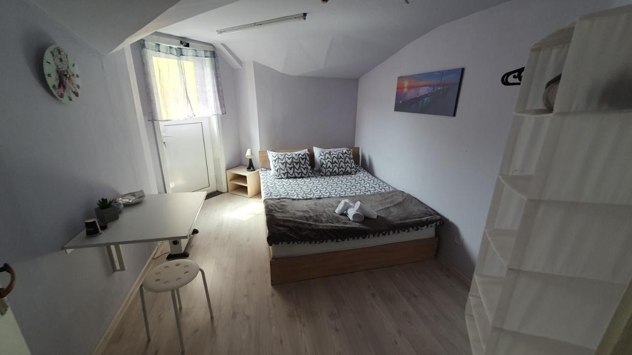 Стаи За Гости Sun House Apartment Varna Bagian luar foto