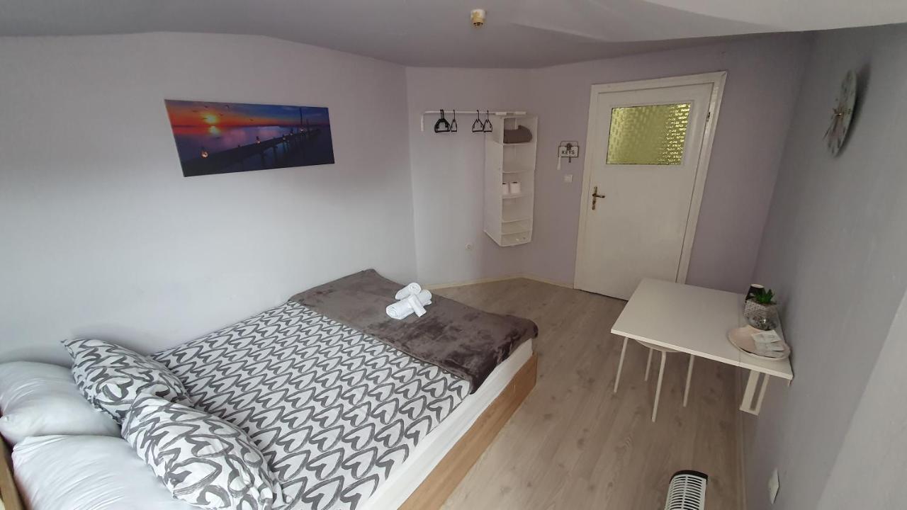 Стаи За Гости Sun House Apartment Varna Bagian luar foto